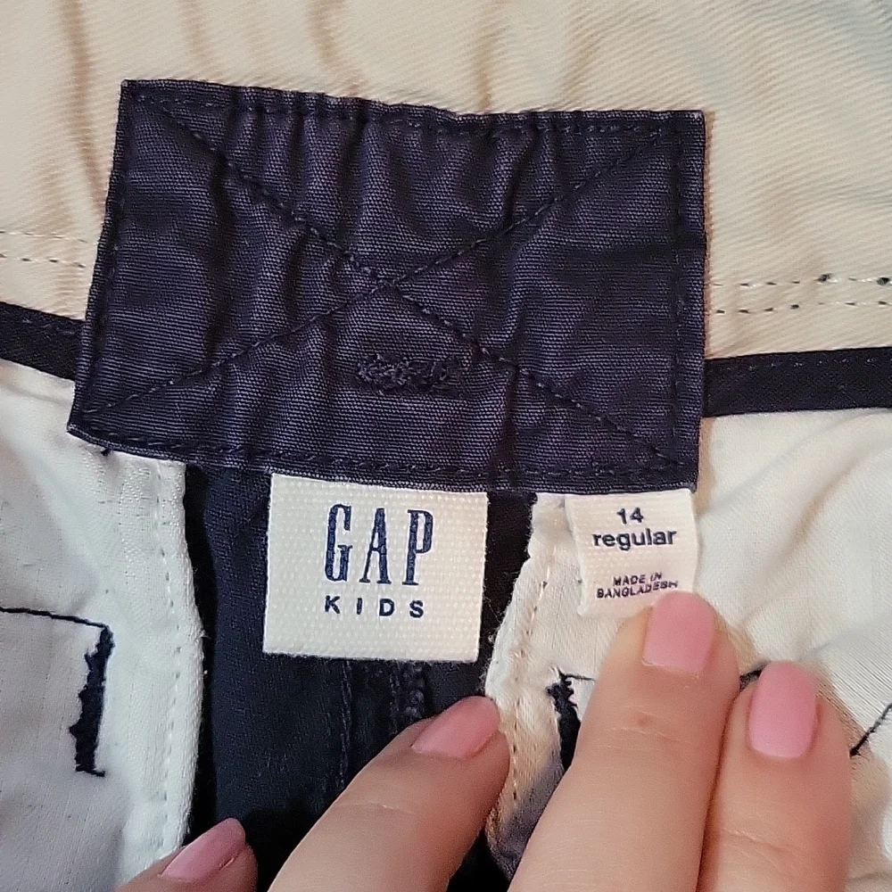 Gap navy cargo shorts 14